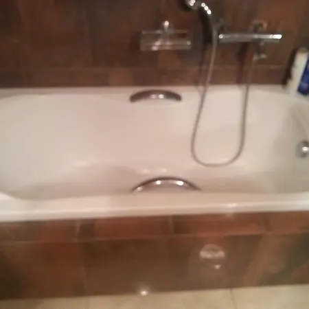 Popi Daire *